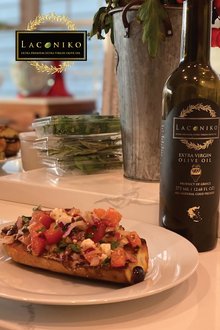 “Dakos” Greek Salad Bruschetta